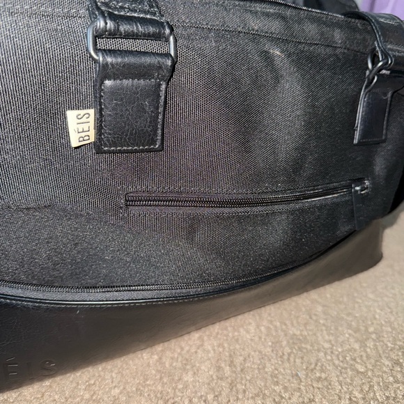 Beis Weekender Bag - Picture 4 of 7